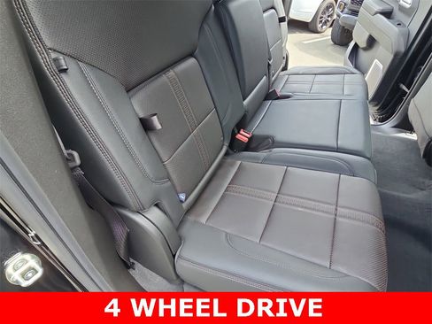 Used 2024 Chevrolet Silverado 1500 High Country w/ High Country Premium Package image 11