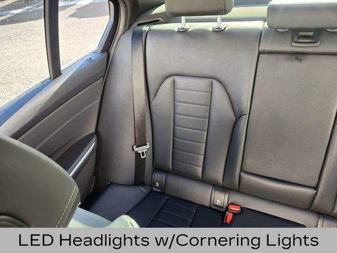 Used 2019 BMW 330i xDrive Sedan w/ Premium Package image 16