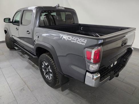 Used 2023 Toyota Tacoma TRD Off-Road image 3