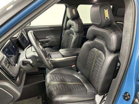 Used 2023 Rivian R1S Adventure AWD/4WD image 20