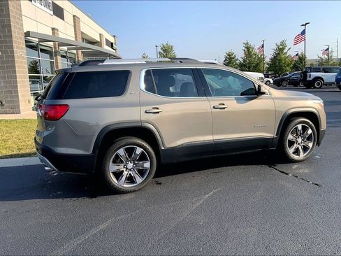 Used 2019 GMC Acadia SLT AWD/4WD image 6