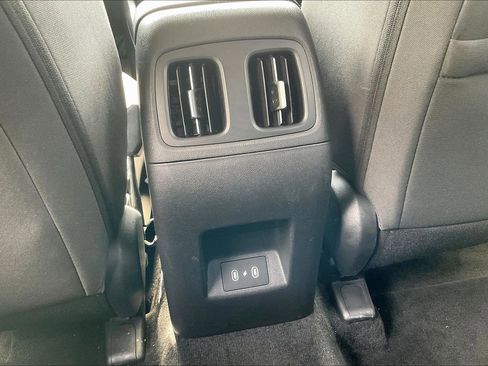 Used 2025 Hyundai Tucson SEL FWD image 10