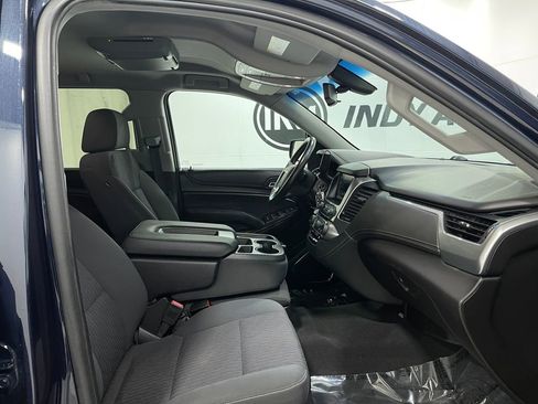Used 2019 Chevrolet Tahoe LS w/ All-Season Package image 31