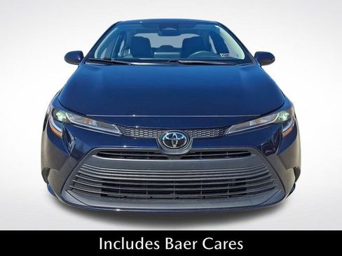Used 2024 Toyota Corolla LE FWD image 2