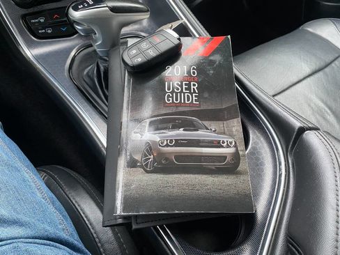 Used 2016 Dodge Challenger SXT Plus image 22