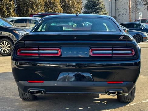 Used 2018 Dodge Challenger GT w/ Driver Convenience Group image 4