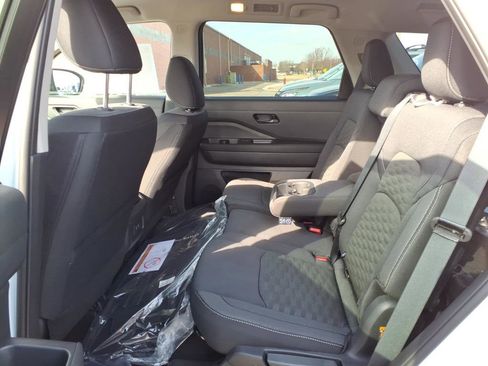 New 2026 Nissan Pathfinder SV image 29