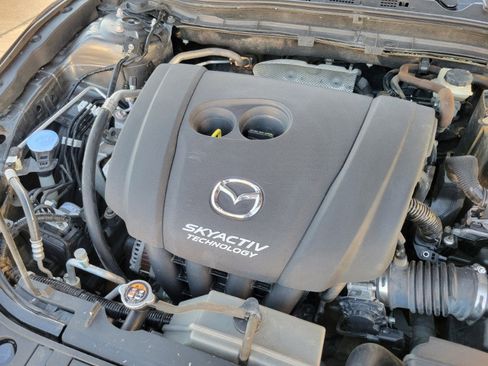 Used 2018 MAZDA MAZDA3 Sport w/ Preferred Equipment Package image 40