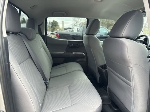 Used 2021 Toyota Tacoma SR5 image 7