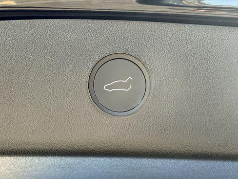 Used 2022 Tesla Model 3 Long Range AWD/4WD image 11