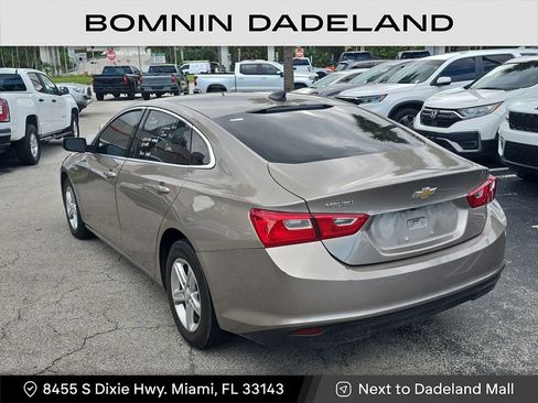 Used 2022 Chevrolet Malibu LS image 3