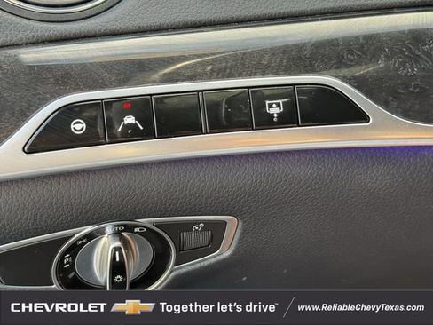 Used 2018 Mercedes-Benz S 560 Sedan image 25