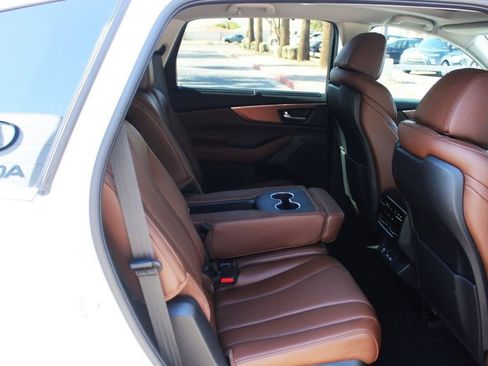 Used 2024 Acura MDX w/ Technology Package FWD image 14