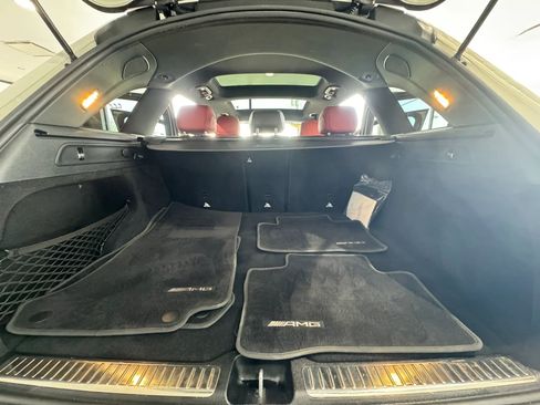 Used 2020 Mercedes-Benz GLC 300 4MATIC image 38