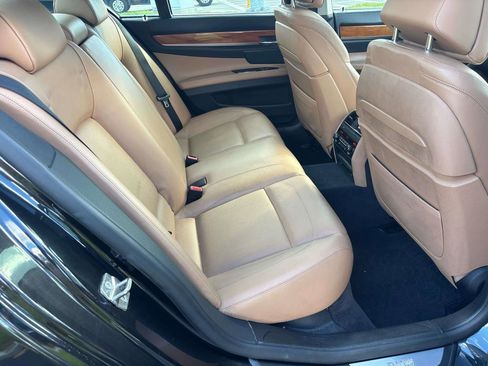 Used 2013 BMW 750i xDrive image 11