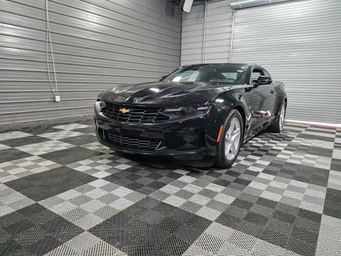 Used 2019 Chevrolet Camaro LT RWD image 40