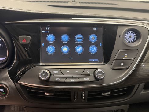 Used 2020 Buick Envision Essence AWD/4WD image 7