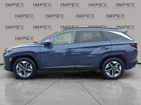 Used 2025 Hyundai Tucson SEL FWD image 2