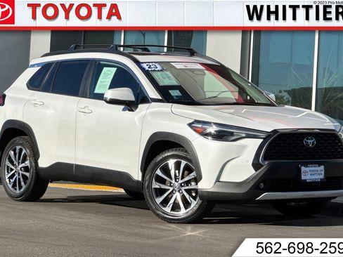 Certified 2023 Toyota Corolla Cross XLE image 1