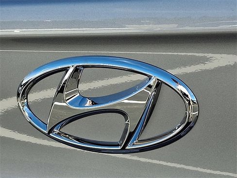 New 2026 Hyundai Venue SE image 5