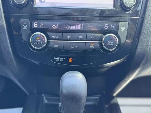 Used 2014 Nissan Rogue SL w/ SL Premium Package AWD/4WD image 22