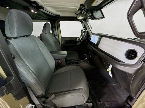 Used 2025 Jeep Wrangler Sport image 26