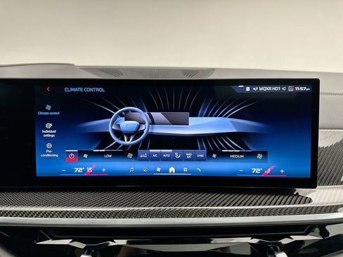 Used 2024 BMW X5 M60i w/ Climate Comfort Package image 25