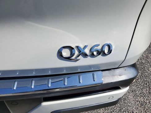 Used 2023 INFINITI QX60 Sensory w/ Vision Package AWD/4WD image 7
