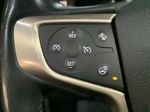 Used 2022 GMC Acadia Denali image 26