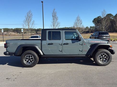 New 2025 Jeep Gladiator Rubicon image 8