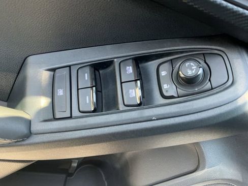 Used 2025 Subaru Crosstrek 2.0i Premium w/ Crosstrek Mirror Package AWD/4WD image 25