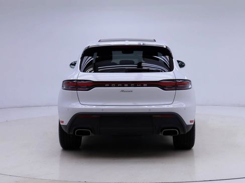 Used 2025 Porsche Macan AWD/4WD image 8