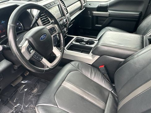 Certified 2019 Ford F350 Platinum w/ Platinum Ultimate Package image 10