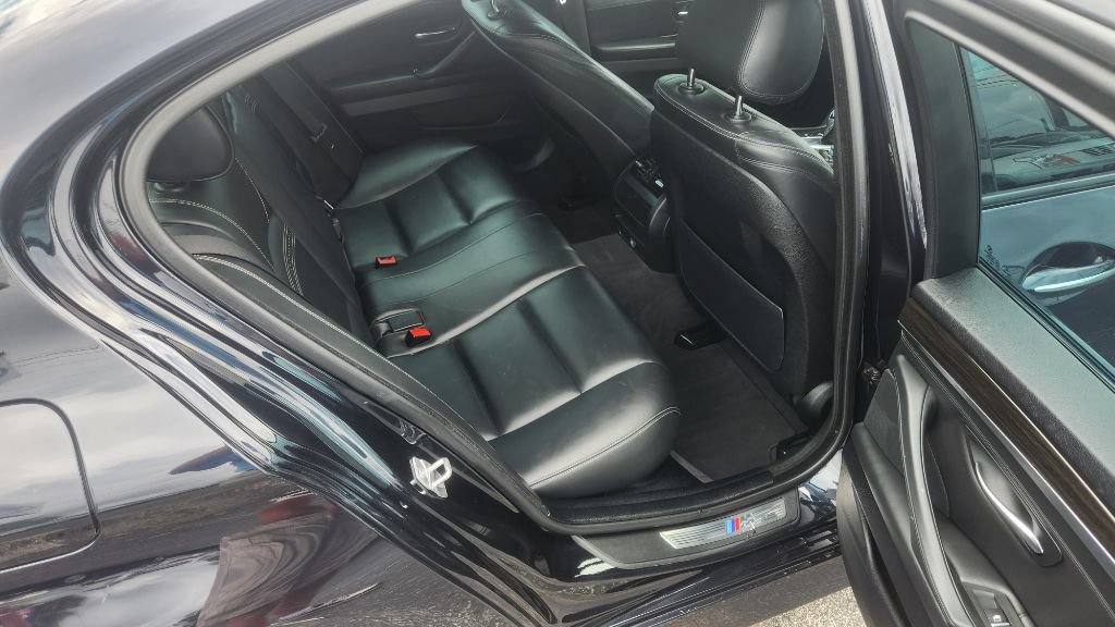 Used 2016 BMW 535i Sedan RWD image 17