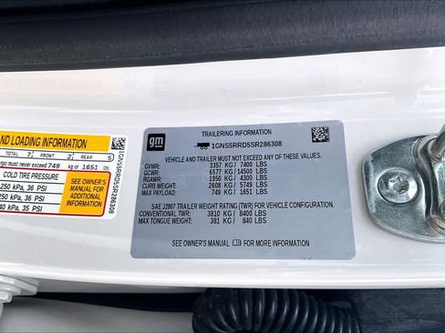 Used 2025 Chevrolet Tahoe RST w/ Comfort Package RWD image 32