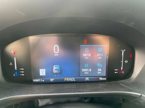 Used 2024 Ford Escape ST-Line w/ Tech Pack #1 AWD/4WD image 24