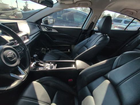 Used 2017 MAZDA MAZDA3 Touring image 16