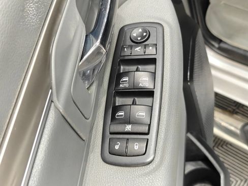 Used 2018 RAM 1500 Big Horn AWD/4WD image 44