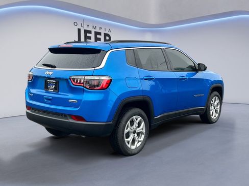 New 2026 Jeep Compass Latitude image 5