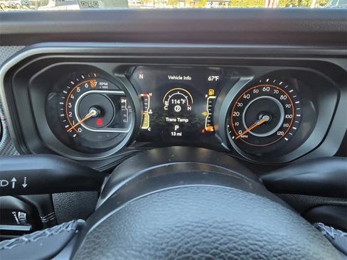 New 2025 Jeep Gladiator Rubicon image 19