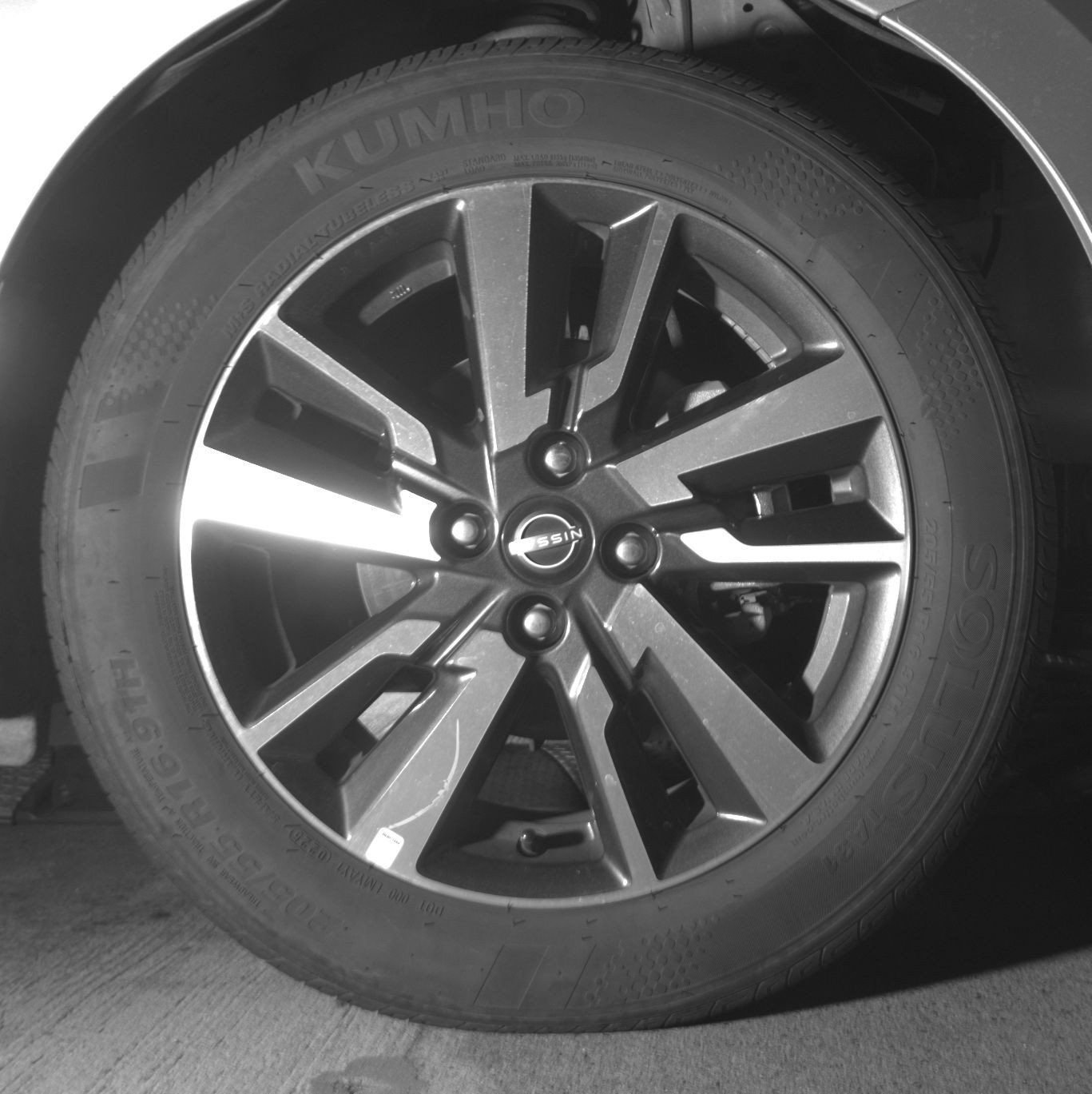 Used 2025 Nissan Versa SV FWD image 15