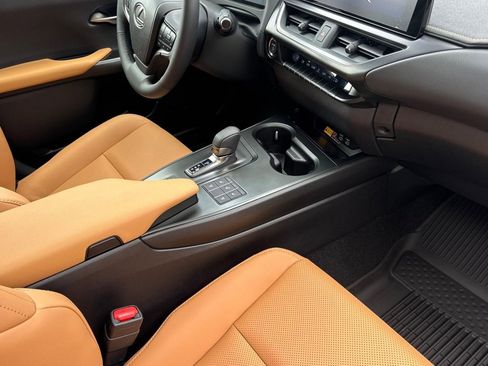 New 2026 Lexus UX 300h AWD image 26