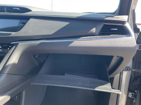 Used 2021 Cadillac XT5 Premium Luxury image 33