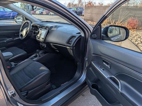 Used 2024 Mitsubishi Outlander Sport SE image 11