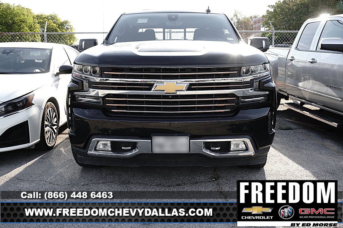 Used 2021 Chevrolet Silverado 1500 High Country w/ Technology Package AWD/4WD image 3