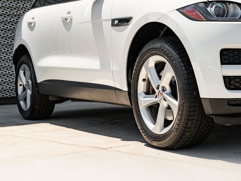 Used 2017 Jaguar F-PACE Premium AWD/4WD image 28
