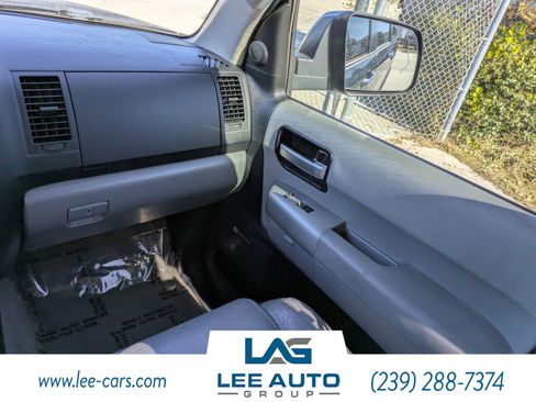 Used 2008 Toyota Sequoia Limited image 14