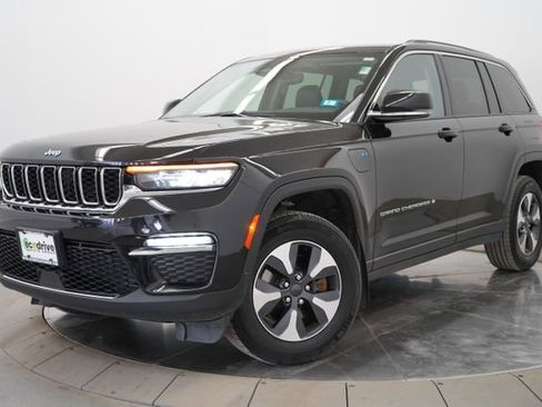 Used 2022 Jeep Grand Cherokee Limited 4xe image 1