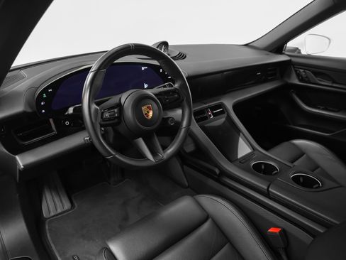 Certified 2021 Porsche Taycan 4S image 4