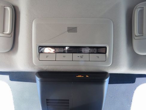 Used 2020 MAZDA MAZDA3 Sedan w/ Select Package image 27